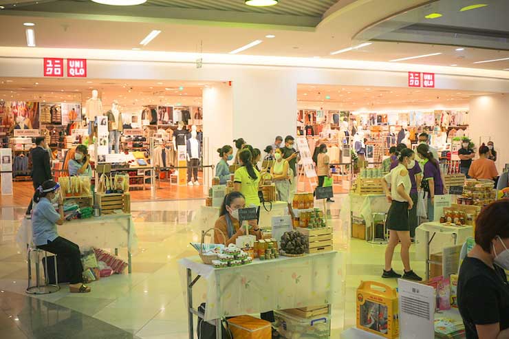 Không gian trải nghiệm tại cửa hàng Uniqlo.