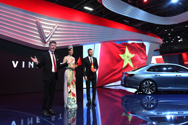 Xe hơi Vinfast ra mắt tại Paris Motor Show 2018 (Ảnh: Zingnews.com)